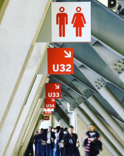 The home of England Rugby. Rivermeade manufactured all of the external and internal signs at the time of the re-furbishment for Twickenham Stadium. Design Richard Conn. #throwbackthursday #throwback #rugby #england #twickenham #stadium #sports #signage #custom #colour #directional #Wayfinding #bespoke #manufacturer #signs #installation #icon #pictogram Stadium Wayfinding, Stadium Signage, Guerrilla Advertising, Rugby England, Twickenham Stadium, Stadium Design, Sport Park, England Rugby, Sports Stadium