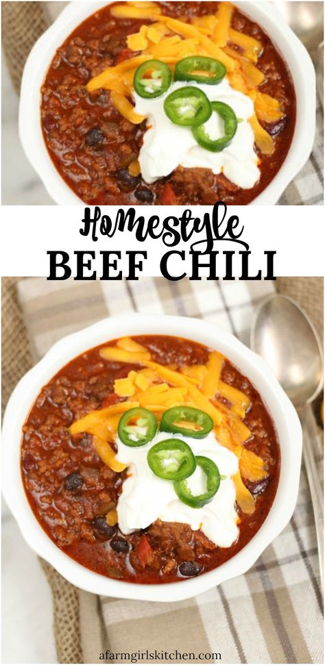 Beef Chili Dutch Oven Recipes, Easy Chili Recipe Dutch Oven, Chili With Peppers And Onions, Chilli Dutch Oven Recipes, Easy Dutch Oven Chili, Chili Recipe Dutch Oven One Pot, Chilli Recipe Dutch Oven, Dutch Oven Chilli Recipes, Dutch Oven Chilli