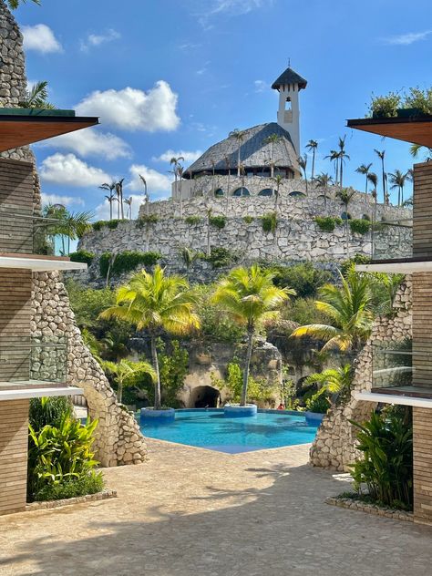 My Honest Review of Hotel XCaret Mexico - Staying Blonde Xcaret Hotel Mexico, Xcaret Cancun, Caribbean Girl, Xcaret Mexico, Mexico Trip, Mexico Hotels, Travel Inspiration Destinations, Air Bnb, Coconut Girl