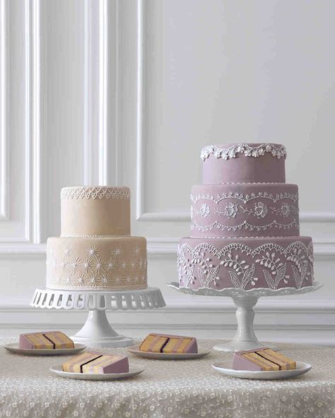 30 of the Prettiest Vintage-Style Wedding Cakes Bolo Vintage, The Wedding Cake, Martha Stewart Weddings, Vintage Style Wedding, Floral Cake, The Masters, Wedding Cake Designs, Vintage Cake, Buttercream Cake