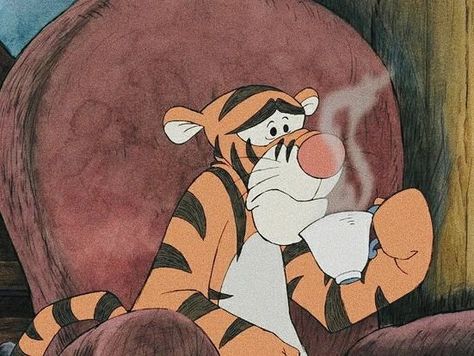 Tigger Aesthetic, Tigger Christmas, Tigger Movie, Animated Food, Tigger Disney, Movie Icon, Tigger Winnie The Pooh, Winnie The Pooh Pictures, Disney Icons