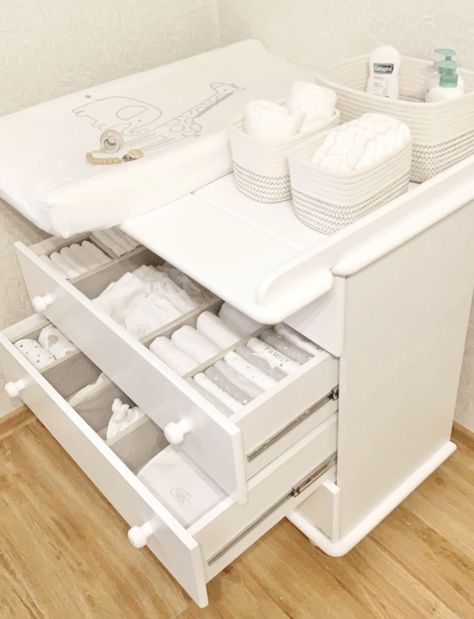 Luxury Baby Nursery, Baby Cabinet, Baby Drawer, Modern Baby Room, Baby Room Closet, Cozy Baby Room, Kids Room Ideas, Newborn Room, Baby Nursery Organization