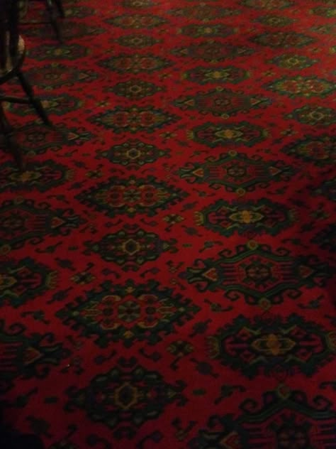 British pub carpet found in The Stilton Cheese pub, Somerby, Leicestershire, England - Dec 2017. Britcore Aesthetic, 90s England, British 2000s Aesthetic, British Nostalgia Aesthetic, Pub Carpet, British Nostalgia 2000s, British Nostalgia, British Core, Pub Aesthetic