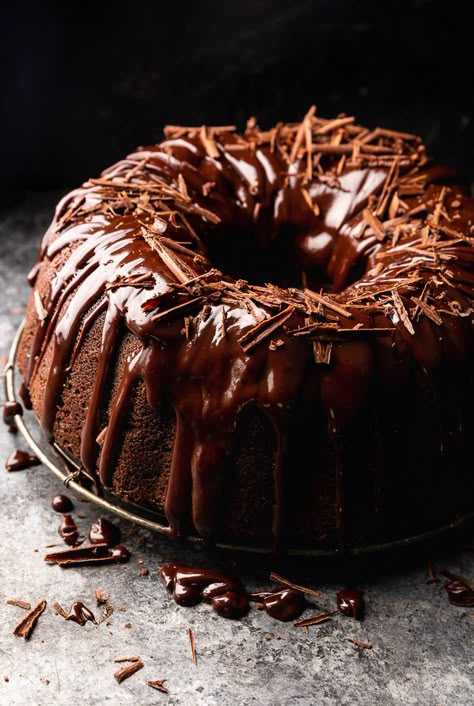 Cocoa Spiced Bundt Cake, Best Ever Bundt Cake, Bundt Cake Recipes Uk, Frosting For Bundt Cake, Bundt Chocolate Cake, Chocolate Bundt Cake Recipes, Best Chocolate Bundt Cake Recipe, Best Chocolate Bundt Cake, Bundt Cake Chocolate