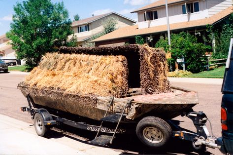 If you follow Mike Marsh's instructions, you'll have your own duck boat built not just for work, but also for comfort. Duck Blinds, Duck Hunting Blinds, Mud Boats, Waterfowl Hunting Gear, Duck Blind Plans, Boat Blinds, Duck Hunting Boat, Duck Boat Blind, Duck Boats