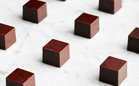 Milk and salt chocolate cubes Chocolate Cubes, House Share, Chocolate Cube, Chocolate Beer, Chocolate House, Chocolate Stores, Chocolate Maker, Chocolate Spread, Chocolate Candy Bar