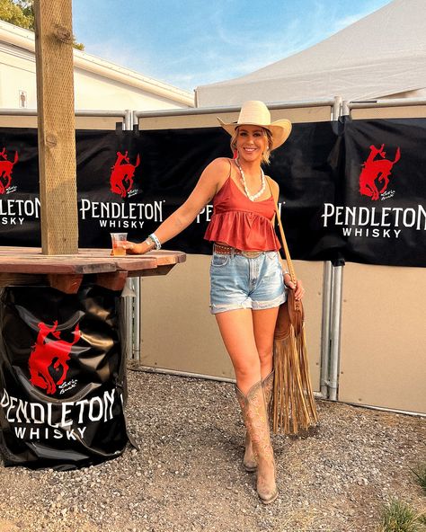 We indeed Let ‘Er Buck 🐎🤠🥃 Pendleton outfit Round Up Sharing links on my stories & saving to Outfits story highlight! #leterbuck #westernfashion #rodeofashion #pendletonroundup #westdesperado West Desperado, Pendleton Round Up, Rodeo Fashion, Story Highlights, Round Up, Western Fashion, Log In, Log, Quick Saves