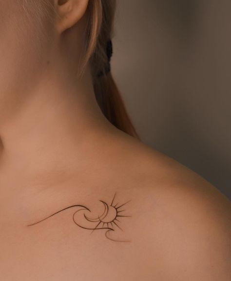 Fineline Tattoos For Women, Minimalist Tattoo Ideas With Meaning, Fineline Tattoo Minimalist, Simple Wave Tattoo, Tattoo Ideas With Meaning, Wave Tattoo Design, Minimalist Tattoo Ideas, Tattoo Aesthetic, Tattoo Minimalist