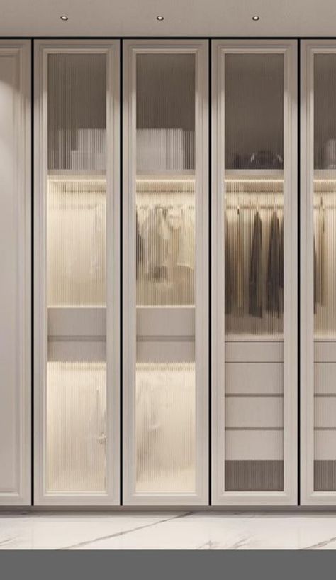 Closet With Glass Doors Built Ins, Waldrop Design Bedroom, Fluted Glass Wardrobe, Clear Wardrobe, Modular Wardrobe, Glass Wardrobe, Glass Closet, Wardrobe Interior, Entry Closet