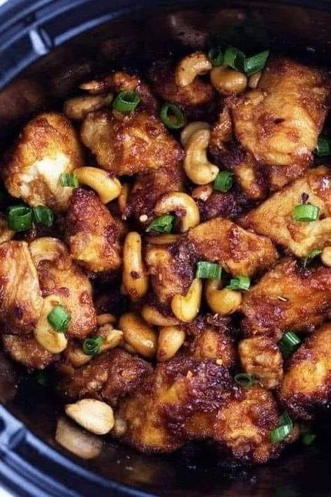 The Pioneer Woman Ree Drummond Community! | Crock Pot Cashew Chicken | Facebook Chicken And Cashews, Easy Cashew Chicken Recipe, Slow Cooker Cashew Chicken, Cashew Chicken Recipe, Chinese Takeout, Cashew Chicken, Healthy Slow Cooker, Slow Cooker Recipes Healthy, Diet Vegetarian