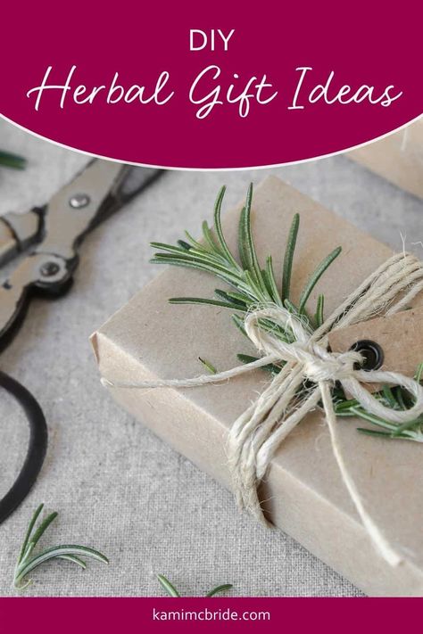 Are you looking for DIY herbal gift ideas? These 10 homemade herbal gifts and kid-friendly projects are simple to make and always a hit! Herbal Gift Ideas, Herbal Gifts, Herbal Kitchen, Herb Gifts, Chili Oil Recipe, Herbal Bath Tea, Healing Flowers, Simple Sewing Tutorial, Herbal Education