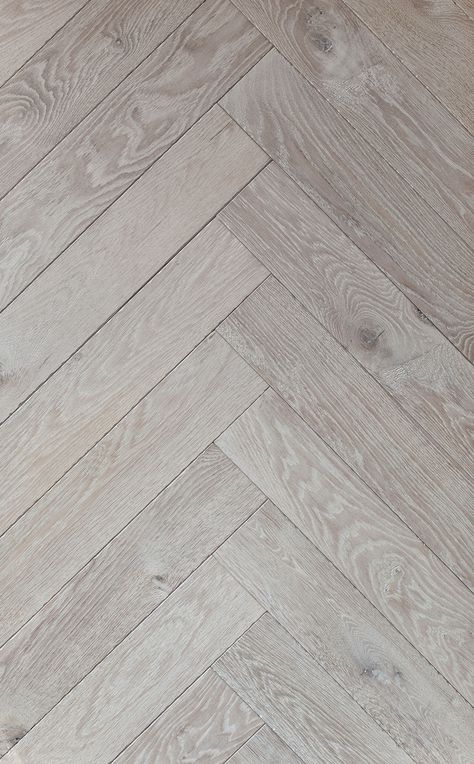 Tile Kitchen Floor Ideas, Grey Wooden Flooring, Herringbone Flooring, Wood Floor Texture, Flooring Texture, Wood Floor Design, Reclaimed Flooring, Herringbone Wood Floor, Herringbone Wood