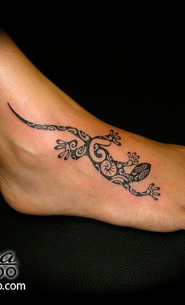 Tattoo Ideas Foot, Foot Tattoo Ideas, Foot Tattoo Designs, Gecko Tattoo, Cute Foot Tattoos, Small Foot Tattoos, Lizard Tattoo, Hawaii Tattoos