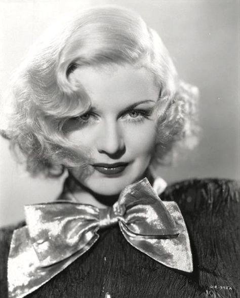 1930s Hair, Retro Updo, Fred And Ginger, Ginger Rogers, Old Hollywood Stars, Golden Age Of Hollywood, Vintage Glamour, Vintage Hollywood, Classic Movies