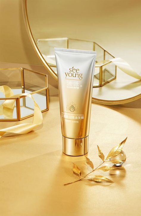 Gold Skincare, Dior Skincare, Creative Advertising Photography, Alat Makeup, Gold Skin, Cosmetics Banner, Cosmetic Packaging Design, Skin Care Packaging, Skin Care Product