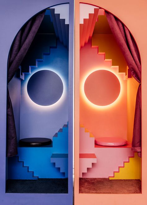 Eclipse Booths on Behance Photo Booth Design, Mirror Ceiling, Video Booth, Brand Activations, Vertical Video, 2024 Ideas, Exhibition Booth, Story Telling, Book Fair