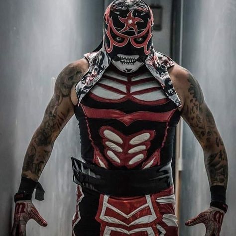 Publicación de Instagram de PENTA Zero Miedo • 22 de Feb de 2019 a las 11:30  UTC Penta El Zero M, Pentagon Jr, Mexican Wallpaper, Buff Guys, Alternative Comics, Undertaker Wwe, M Wallpaper, Lucha Underground, Professional Wrestlers