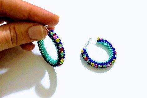 Crochet Beaded Necklace, Beading Inspiration, Mini Hoop Earrings, Earrings Beaded, Beaded Hoop Earrings, Beaded Hoops, Beaded Dangle Earrings, Seed Bead Earrings, Fringe Earrings