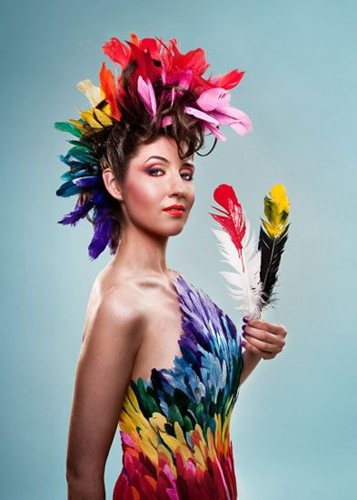 Bird Makeup, Camp Bestival, Parrot Costume, Surreal Portrait, Bird Costume, Rainbow Photo, Creation Photo, Mardi Gras Costumes, Hippie Hair