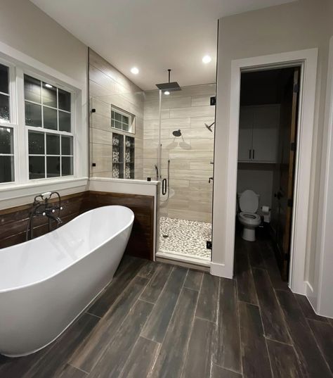 Large Master Bath Floor Plan, Master Bath Separate Toilet, Farm Master Bath, Barndominium Interior Bathroom, Barndominium Master Bath Ideas, Small Master Bath And Closet, Master Bedrooms With Bathrooms, Main Bathroom Layout, Barndominium Master Bath