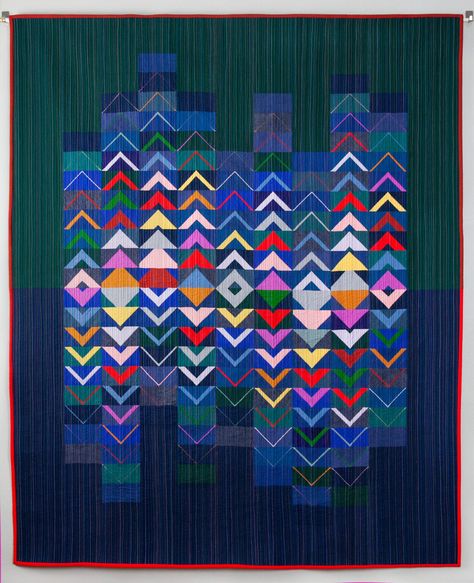 QuiltCon 2023 Winners – QuiltCon American Patchwork And Quilting, Quilts Modern, Flying Geese Quilt, Bee Fabric, Quilt Guild, Contemporary Quilts, Flying Geese, Modern Quilt, Small Quilts