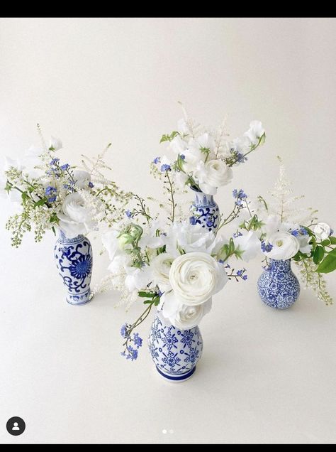 Blue Bridal Shower Decorations, Bud Vases Wedding, Vases Wedding, Blue White Weddings, Something Blue Bridal, Blue Bridal Shower, White And Blue Flowers, Instagram White, May Weddings