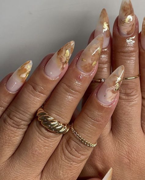 White Brown Gold Nails, Marble Nails Almond, Fall Marble Nails, Brown Marble Nails, Inspiring Nails, Fall Almond Nails, Almond Acrylic Nails Designs, White Nails With Gold, Nails Sets