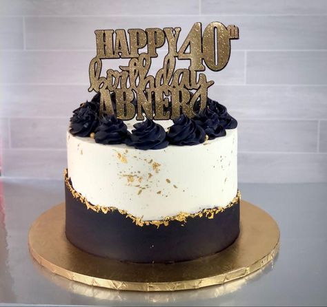 Mens 30th Birthday Cake, Mens 30th Birthday, 40th Birthday Cake For Women, Cake For Him, 9 Cake, Alcohol Cake, Houses Modern, 40th Birthday Cake, Birthday Topper