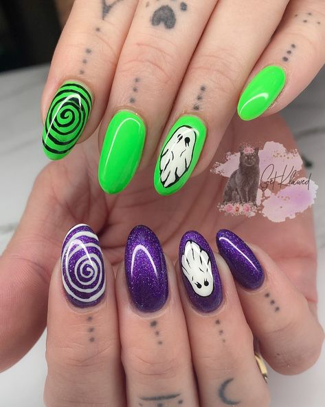 Slime green, witchy purple, and a few friendly ghosts—this mani is brewing up all the Halloween magic! 💚💜👻 Who needs a potion when your nails are this spellbinding? 🧙‍♀️✨ @lightelegancehq -Dark Secret, Classic White & Black Tie P+ ✨Use my code “BRANDY15” to get 15% off your first order✨ #spookyseasonnails #witchvibes #halloweennails #ghostnails #nailart #spookyseason #LEBrandAmbassador #GetKlawed #480nails #aznails #nailsmagazine #nails #nailsofinstagram #nailinspo #independentnailtech Friendly Ghost, Halloween Magic, Nails Magazine, Nail Tech, Halloween Nails, First Order, Classic White, Black Tie, Slime