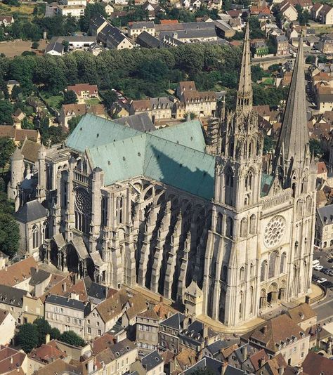 Chartres Cathedral, Chartres, France, 1194 to 1260 Chartres France, French Cathedrals, Chartres Cathedral, Gothic Cathedrals, Cathedral Architecture, Sacred Architecture, Old Churches, Cathedral Church, Church Architecture