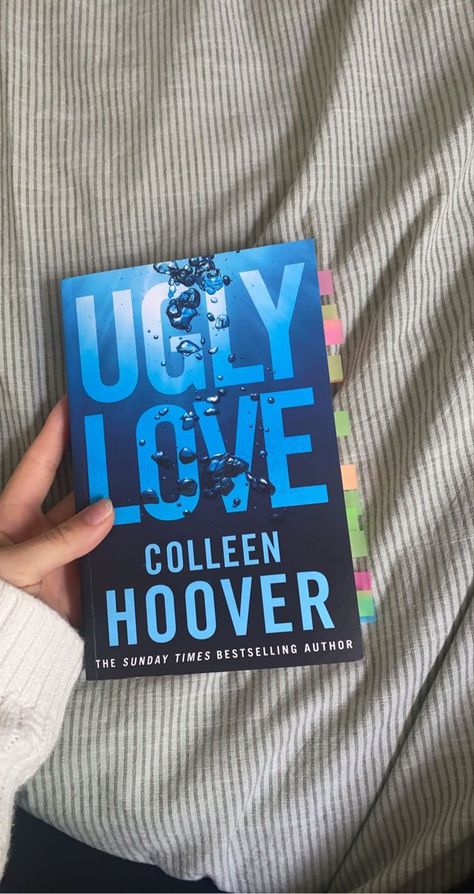 Collen Hover, Book Core, Ugly Love Colleen Hoover, Hoover Books, Book Vibes, Big Brain, Colleen Hoover Books, Reading Aesthetic, Ugly Love