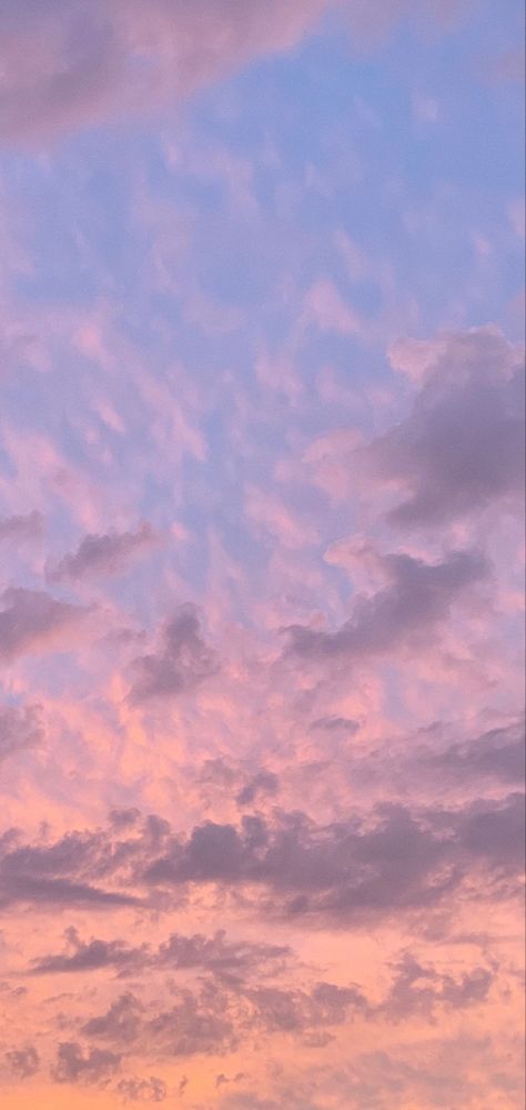 Light Pink Clouds Wallpaper, Pink Aesthetic Sky Wallpaper, Different Sky Colors, Cloudy Background Aesthetic, Clouds Pink Aesthetic, Pink Sky Wallpaper Iphone, Monocolor Wallpaper, Pink Clouds Aesthetic Wallpaper, Wallpaper Iphone Night Sky