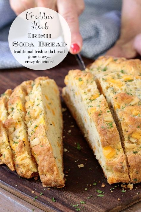 Cheddar Herb Savory Irish Soda Bread Irish Bread, Traditional Irish Soda Bread, Irish Soda Bread Recipe, Mixer Recipes, Breaking Bread, Irish Soda, Irish Soda Bread, Bread Recipes Sweet, Soda Bread