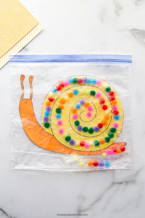 Snail Sensory Bag Activity Summer Crafts For Toddlers, Snail And The Whale, Snail Craft, Sensory Bag, Recycled Crafts Kids, Paper Fish, Sensory Crafts, Fall Kindergarten, Science Activities For Kids