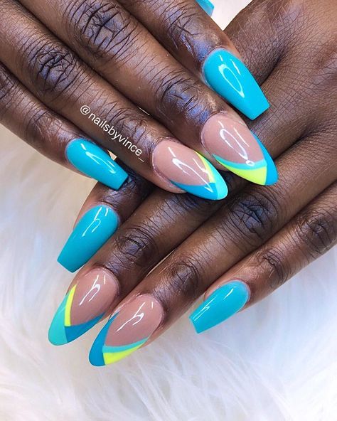 Beach Color Nails, Bright Color Nails, Cruise Prep, Attractive Nails, Beach Nails Art, White Lace Nails, 2023 Beach, Summer Nail Ideas, Nails Art Designs