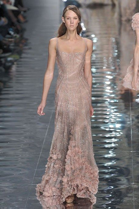 2010 Couture, Lux Dress, 2010 Runway, Elie Saab Haute Couture, Elie Saab Spring, Runway Fashion Couture, Dresses 2022, Couture Runway, Gala Dresses