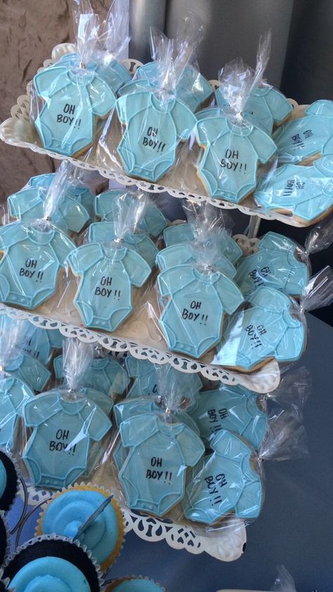 Baby Shower Treats Boy, Babyshower Party, Idee Babyshower, Baby Shower Treats, Baby Boy Shower Favors, Baby Shower Desserts, Baby Shower Invitaciones, Baby Shower Decorations For Boys, Baby Shower Inspiration