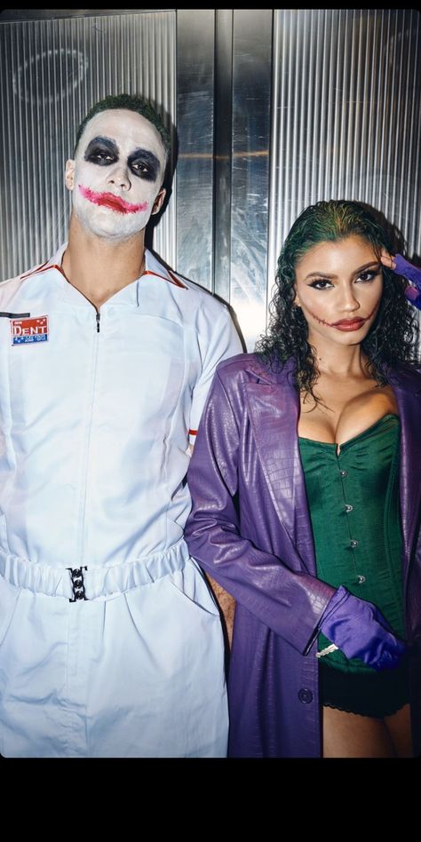 Mr And Mrs Joker Costume, Halloween Costumes Women Couple, Joker Halloween Outfit Female, Joker Duo Costumes, Joker Family Halloween Costumes, Couples Halloween Outfits Aesthetic, The Joker Couple Costume, Halloween Costume Duos Women, Joker And Batman Couple Costume