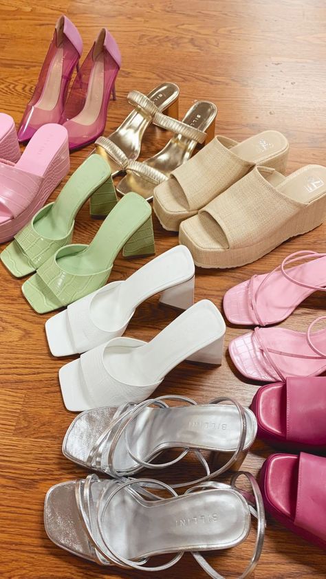 Summer Shoes 2023 Aesthetic, Early 2000 Shoes, Barbie Shoes Aesthetic, Colorful Heels Aesthetic, 2000 Barbie Aesthetic, 90s Shoes Heels, Summer Heels Aesthetic, Y2k High Heels, Y2k Shoes Heels