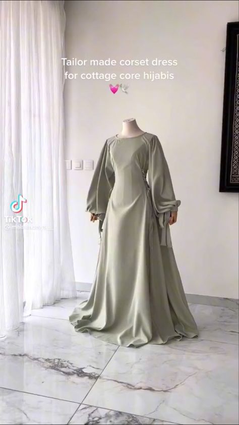 Latest Abaya, Elegant Silk Dresses, Abaya Design, Modest Dresses Fashion, Stile Hijab, Muslimah Dress, Mode Abaya, Fancy Dresses Long, Modest Dresses Casual