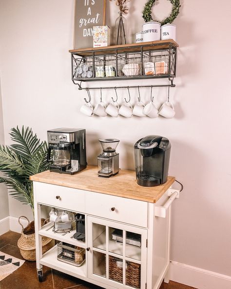 Shop link for all the pieces! Bars In Kitchen, Corner Coffee Bar Ideas, Coffee Bar Setup, Coffee Bar Ideas Kitchen Counter, Coffee Bar Cart, Coffee Bar Station, Coffee Bar Ideas, Coffee Bar Design, Bar Setup