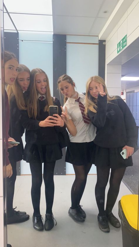 Romanticising School Uk, British Private School Aesthetic, Cute School Uniform Aesthetic, British School Core, Secondary School Uniform Uk, School Uniform Fashion British, British Secondary School Aesthetic, Uk Secondary School, Private School Uniform Outfits