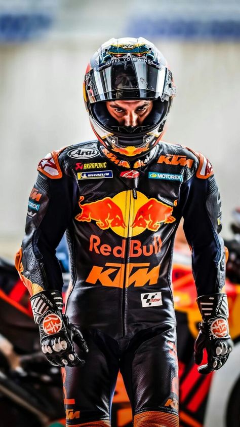 Red Bull Ktm, Biking Outfit, Racing Suit, Motorcycle Outfit, Motorcycle Racing, Moto Gp, Motogp, Bicycle Helmet, Red Bull