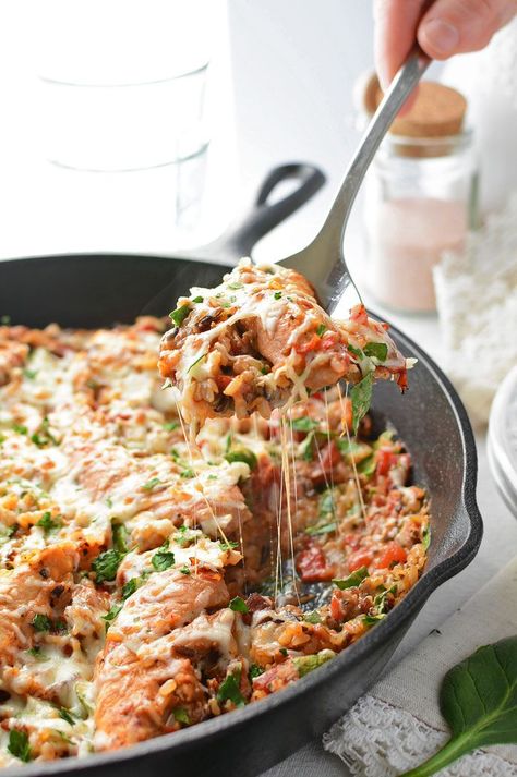 Rustic Italian One-Pot Chicken and Rice Italian Chicken And Rice, Chicken And Rice Dishes, One Pot Chicken, Rustic Italian, Chipotle Chicken, Italian Chicken, Chicken And Rice, Pot Meals, Casserole Dish