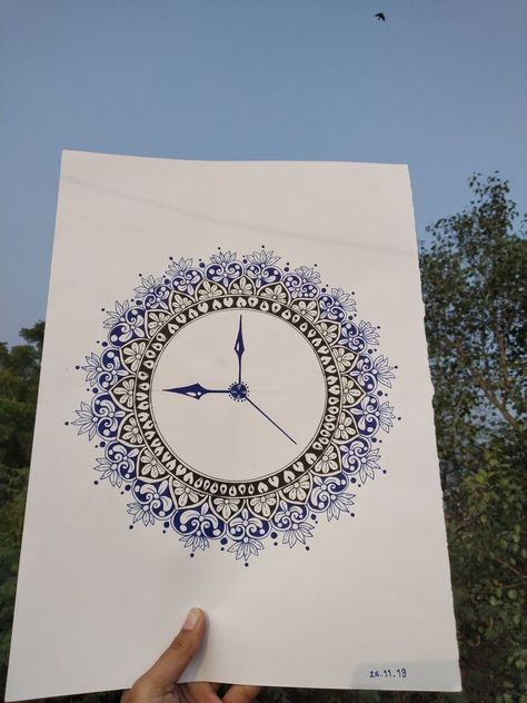 Mandala Clock Drawing, Time Drawing Ideas Clock, Blue Pen Mandala Art, Black And Blue Pen Drawing, Mandala Art With Pen, Art With Blue Pen, Clock Mandala Art, Mandala Ideas Creative, Time Drawing Clock