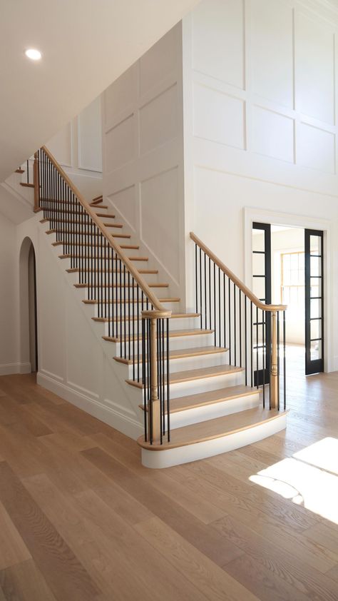 Stairs Remodeling, Remodeling Hacks, Farmhouse Stairs, Stairs Decor, Stairs Renovation, Rustic Stairs, Stairs Makeover, House Staircase, Stairs Ideas