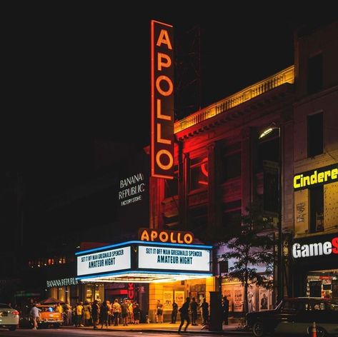 The Apollo Theater New York City, Harlem Aesthetic, Skatepark Design, Art Deco Theater, Manifest Board, Harlem Nyc, New York City Pictures, Winter Nyc, Nyc Neighborhoods