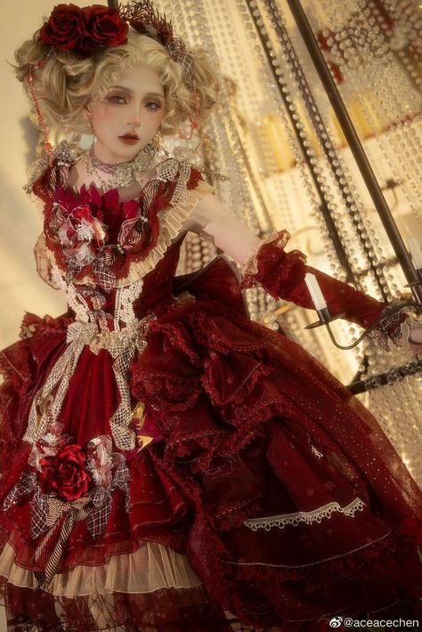 Flowercore Outfit, Gown Aesthetic, Alice In Wonderland Dress, Gown Inspiration, Kawaii Fashion Outfits, Fantasias Halloween, Hair Clothes, Japanese Street Fashion, Fashion Inspiration Design