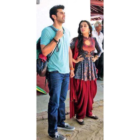 Adi & Shraddha in Ok Jaanu Shraddha Kapoor In Ok Jaanu, Ok Jaanu Shraddha Kapoor Outfits, Bollywood Outfits, Dress Design Drawing, Desi Fashion Casual, Pakistani Fashion Casual, Indian Dresses Traditional, Indian Gowns Dresses, Quick Outfits