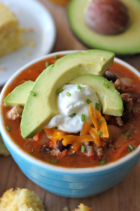 Super Bowl Turkey Chili - Damn Delicious Avocado Sour Cream, Turkey Chili, Chili Recipes, Turkey Recipes, Soup And Salad, What's For Dinner, Soups Stews, Soups And Stews, A Bowl